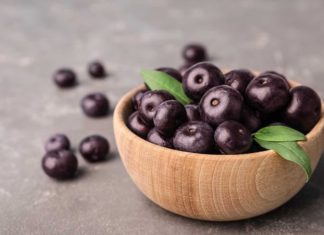 10 Acai Berry Benefits