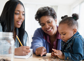 Financial Tips for Parents to Teach Their Children