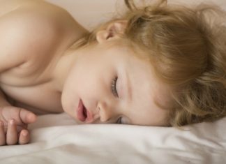 5 Ways To Help Your Baby Sleep Through The Night