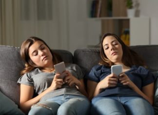 How to Limit Screen Time for Kids: 7 Effective Tips for Parents