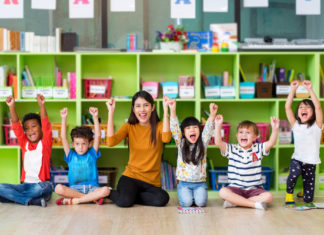 How to Use Positive Reinforcement in the Classroom: 15 Tips for Teachers