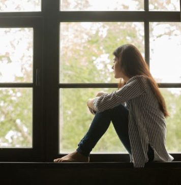 Coping with a Miscarriage: 10 Tips to Help You Heal Emotionally