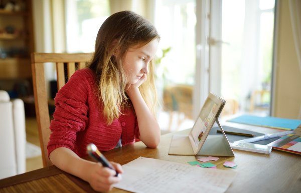 How to Make Homework Less Stressful: 11 Tips for Parents