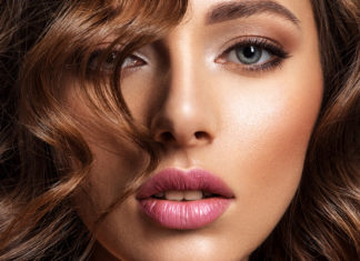 How to Get Mermaid Waves: 11 Tips and Tutorials for All Hair Lengths