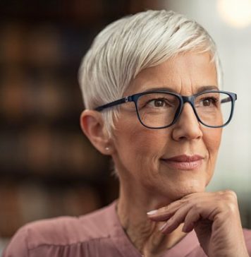 How to Go Gray Gracefully: 14 Tips and Tricks for Women