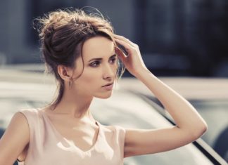 Running Late: 20 Jaw Clip Hairstyles For All Hair Lengths