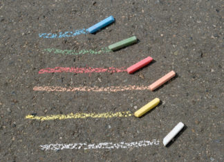 16 Sidewalk Chalk Activities and Obstacle Courses for Kids