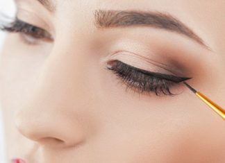 Eyeliner Hacks for Beginners: 15 Makeup Tricks We Love