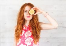 How to Naturally Lighten Hair: 17 Hair Lightening Techniques & Products