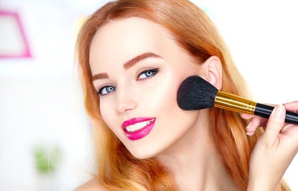 How to Properly Apply Blush: 9 Tips for Every Face Shape