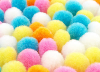 Hands On Fun: 24 Pom Pom Crafts for Kids We Love