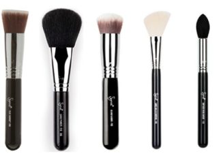 Makeup Brushes 101: 12 Makeup Brushes Every Girl Needs