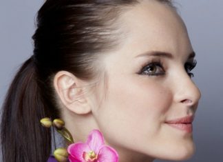 10 tutorials to teach you how to make your mom ponytail more stylish