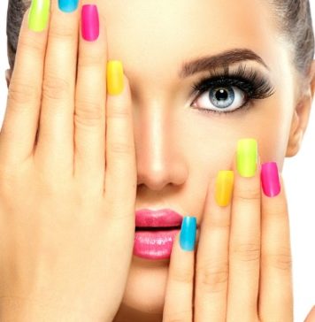 The Best Smudge Proof Mascara: 10 Cheap Drugstore Mascara Products!