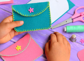 Crafting at Home: 32 Super Fun Felt Projects for Kids