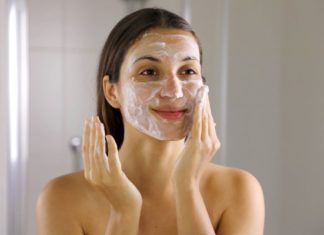 How to Get Rid of Clogged Pores: 11 Remedies & Products We Swear By