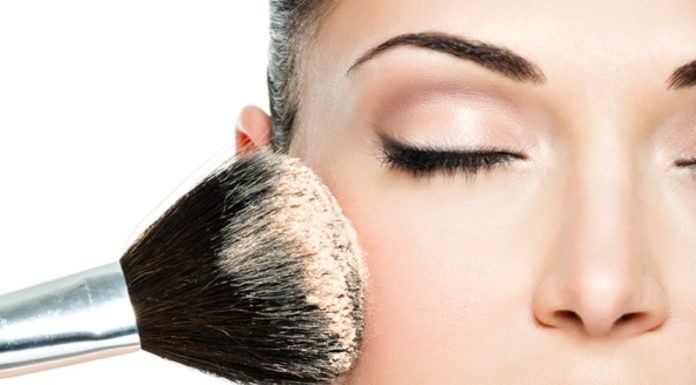 Beauty Tip: How to apply foundation so it lasts all day