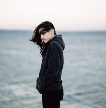 How to Stop Ruminating Thoughts: 9 Tips to Help You Stop Overthinking