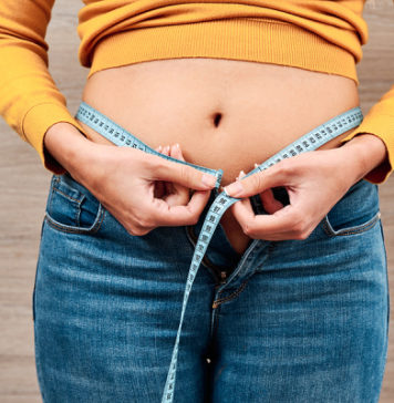 13 Tips to Prevent and Get Rid of Menopause Belly Fat