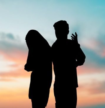 How to Deal with Gaslighting: 8 Tips for Healthier Relationships