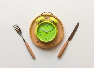 Losing Weight Over 40: 4 Intermittent Fasting Tips for Women