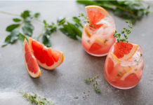 Cocktails and Mocktails: 30 Summer Drinks Under 200 Calories