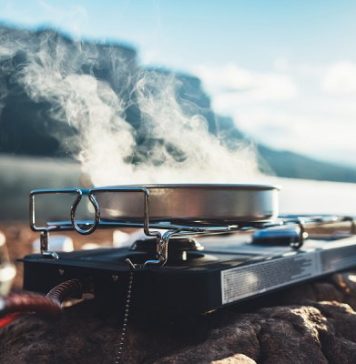 60 Simple & Easy Vegan Camping Meals For The Whole Family
