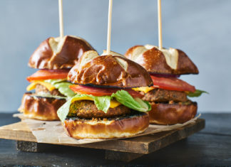 It’s Game Day! 60 Super Bowl Recipes Under 300 Calories