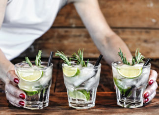 Weight Loss and Alcohol: 40 Low Carb Cocktails to Indulge In