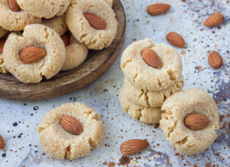 Simply Delicious: 75 Almond Butter Recipes Everyone Should Try