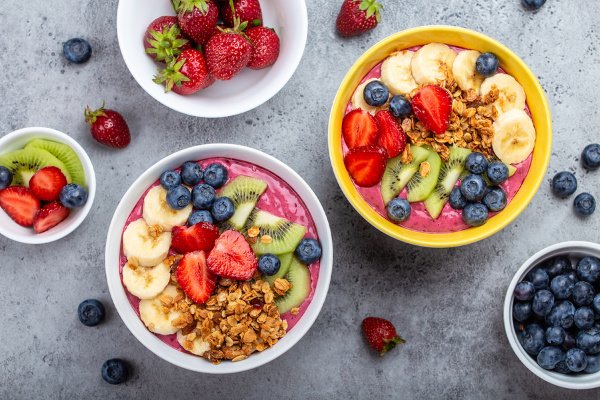 30-Day Leaky Gut Meal Plan | If you have symptoms of leaky gut and you're looking for recipes you can use to create a meal plan that will help you heal, this post is for you! We're answering important questions, such as 'what is leaky gut', 'what are the causes', and 'what foods should I avoid', and we've curated 30 days of breakfast, lunch, dinner, snack, and dessert recipes to help you fix your gut and feel your best!